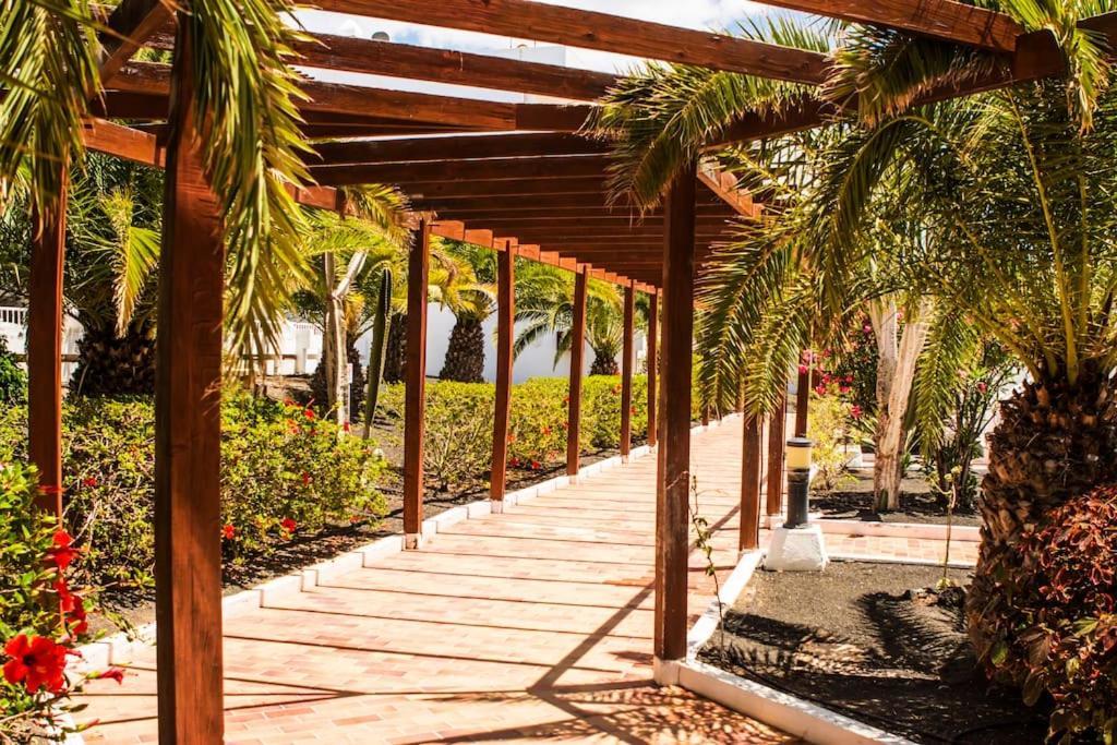 Ferienwohnung The Colors House Costa Teguise Exterior foto